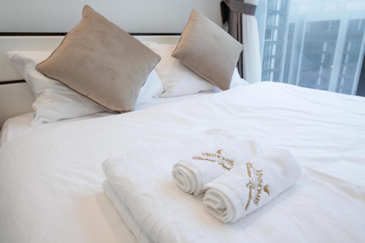 Hi-Home Suites - Vinhomes Metropolis Ханой Екстер'єр фото