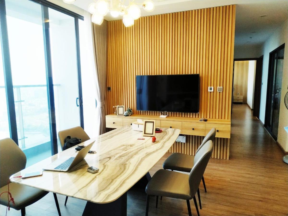 Hi-Home Suites - Vinhomes Metropolis Ханой Екстер'єр фото